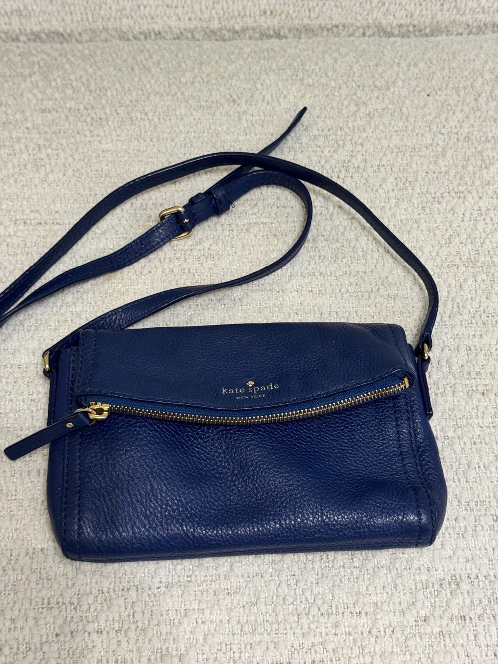 Kate Spade Cobble Hill Mini Carson Vibrant Blue Crossbody Pebbled Leather